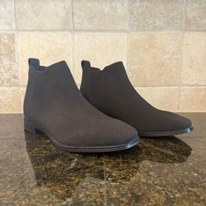 Vivaia Ryan Pro Ankle Boots Size‎ 40.5 Square-Toe Water-Repellant Black Booties